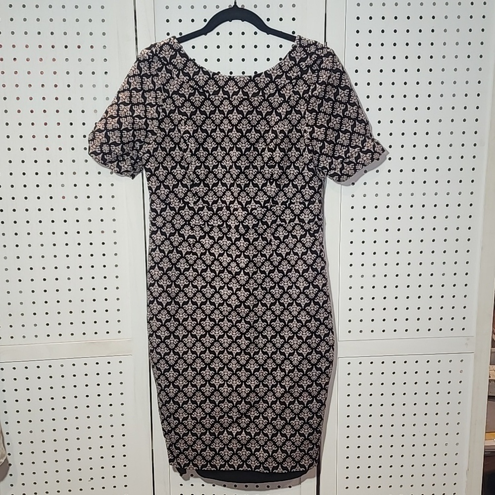 Boden Talia Textured Midi Dress size 10R Poppyseed Bud Pattern in light Pink